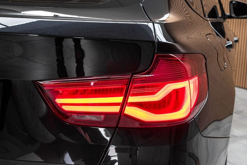 BMW Řada 3 GT 320d xDrive SPORT*KEYLESS* - fotka 41 z 45
