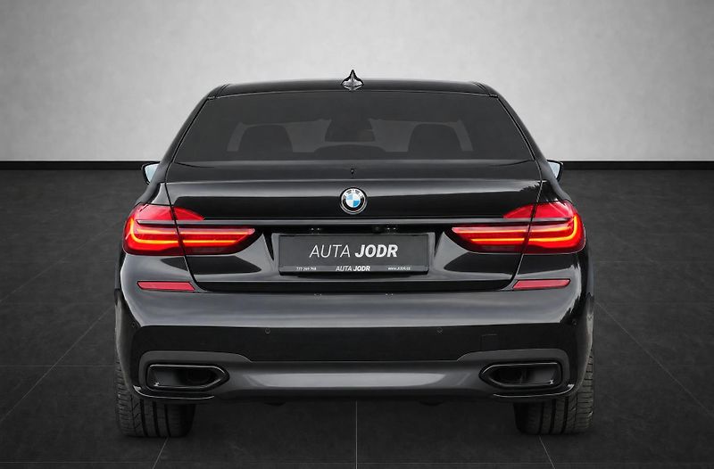 BMW Řada 7 740d xDrive, Laser, Ventilace - fotka 4 z 42