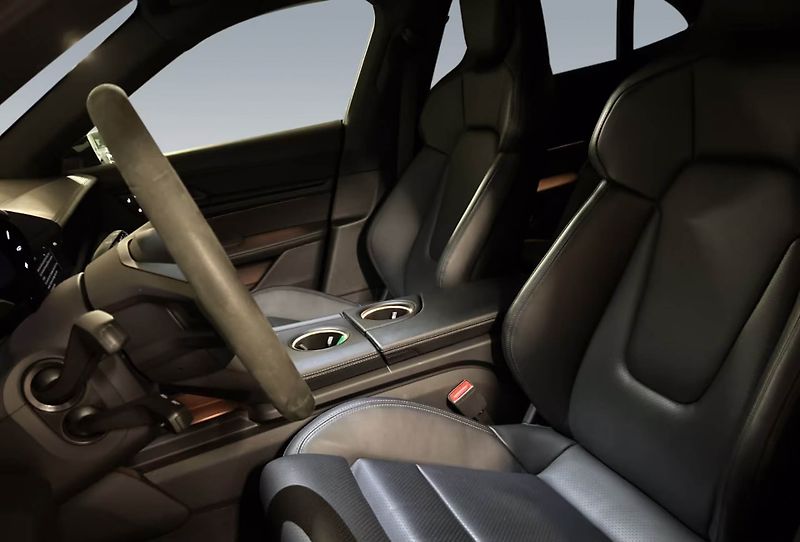 Porsche Taycan 4S Sport Turismo HuD 360 BOSE - fotka 15 z 16