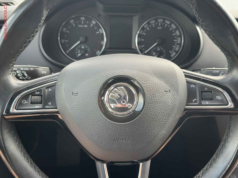 Škoda Octavia (2016) 1.4 TSi, ČR, Bixenon - fotka 12 z 21