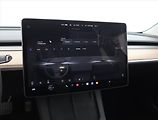 Tesla Model 3 (2023) Standard Range 60kWh, SoH 95% - náhled 18