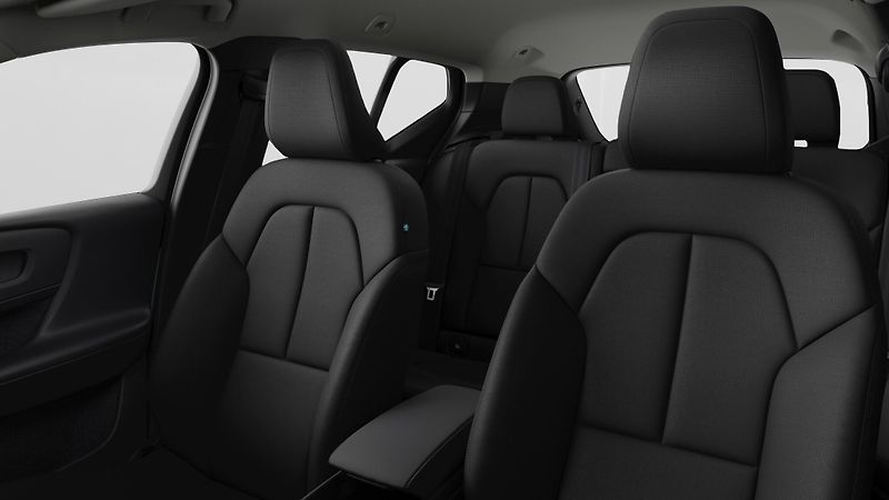Volvo XC40 (2026) B3 Essential - fotka 10 z 11