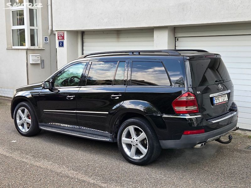 Mercedes-Benz GL (2006) 320 CDI, Tažné na 3.500 Kg, ČR - fotka 4 z 25