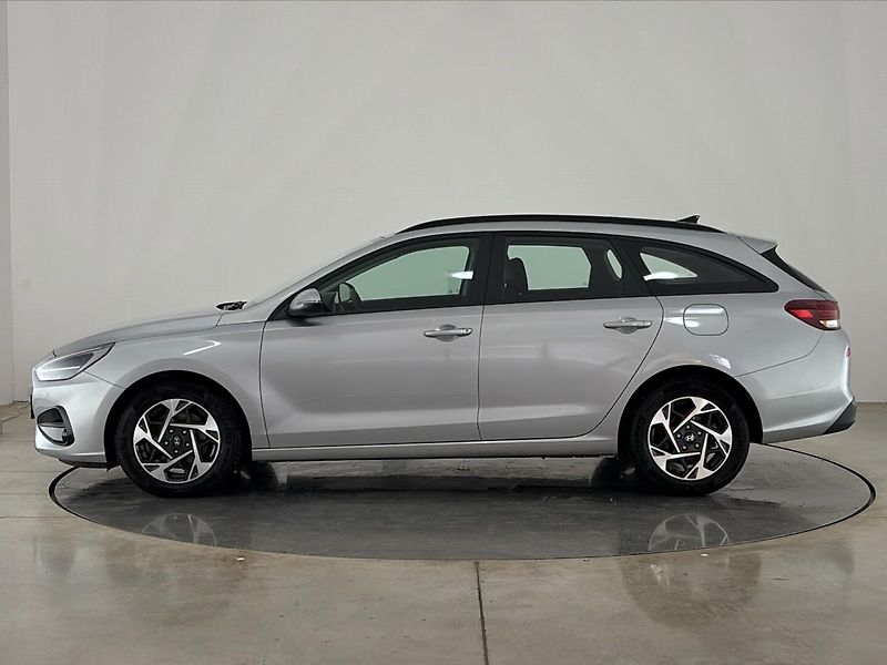 Hyundai i30 Smart DCT - fotka 3 z 26