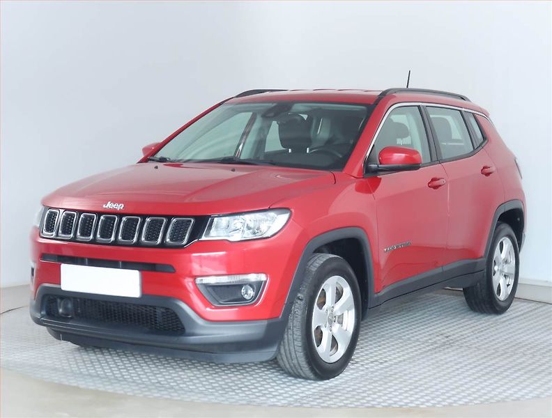 Jeep Compass (2018) 1.4 MultiAir, ČR,1.maj - fotka 2 z 17