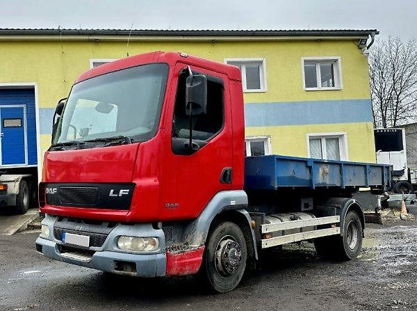 DAF LF (2004) 12t hák 2018 kontejner měchy - fotka 1 z 10