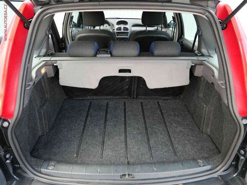 Peugeot 206 (2004) 1.4HDi, X-Line, AC - fotka 7 z 16