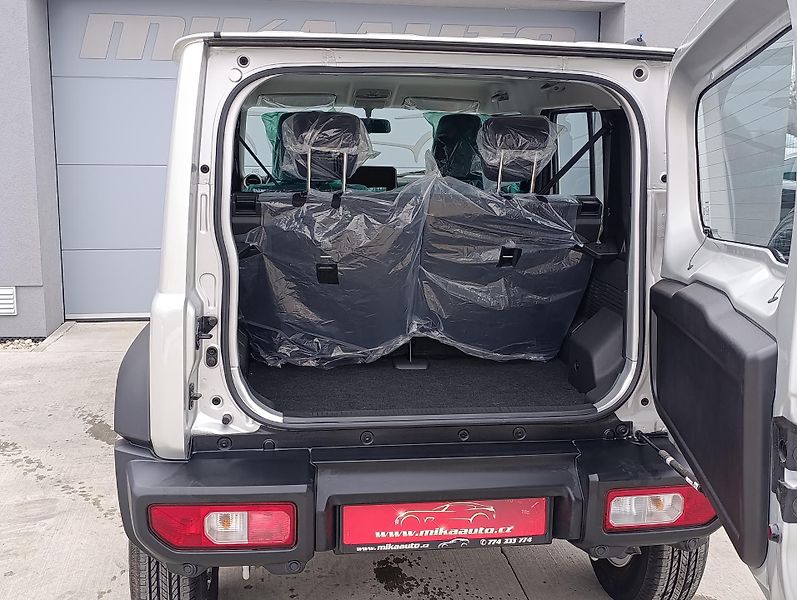 Suzuki Jimny 1.5 ALLGRIP LONG 75kW 4X4 GLX - fotka 9 z 27
