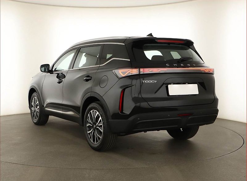 Chery Tiggo 7 (2026) 1.6 TGDI, LUXURY, Ad. tempomat - fotka 4 z 19