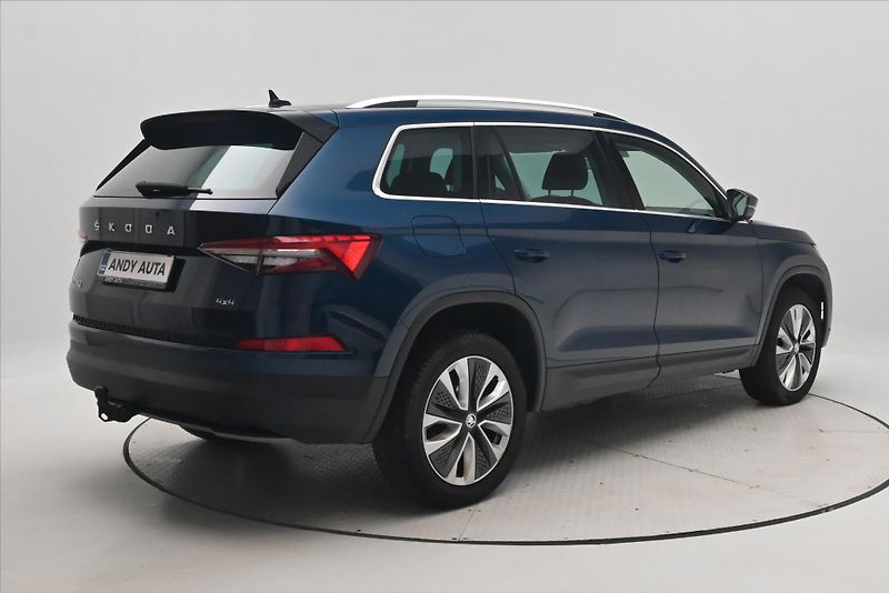 Škoda Kodiaq 2,0 TDI 147 kW DSG 4x4 Style Z - fotka 5 z 33