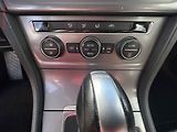 Volkswagen Golf (2015) 1.6TDi, 1.maj, DSG, STK7/28 - náhled 14