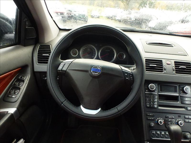 Volvo XC90 2,4 D5 4x4 Nové rozvody Odpoče - fotka 50 z 53