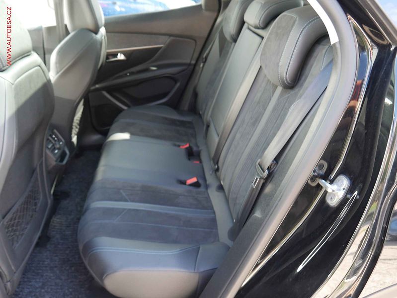 Peugeot 3008 (2019) 2.0 HDi, Crossway, AT, panor - fotka 10 z 18