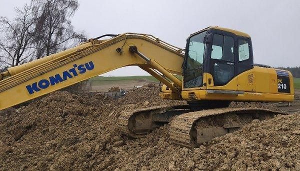 Komatsu (2005) 210 bagr 22t i svahovka - fotka 1 z 6