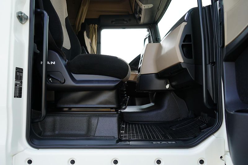 MAN TGX (2019) 18.420 / E 6 / XLX / ZESTAW PR - fotka 40 z 51
