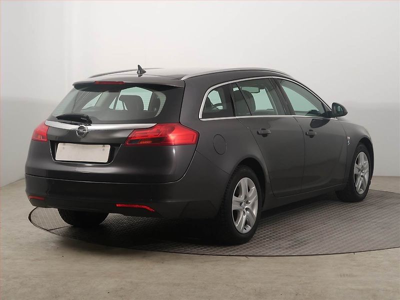Opel Insignia (2009) 2.0 CDTI, po STK, pěkný stav - fotka 5 z 14