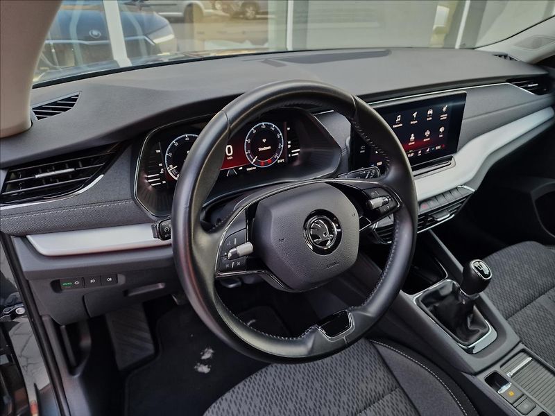 Škoda Octavia 2.0TDI Style, původ ČR,1.Maj. - fotka 20 z 50