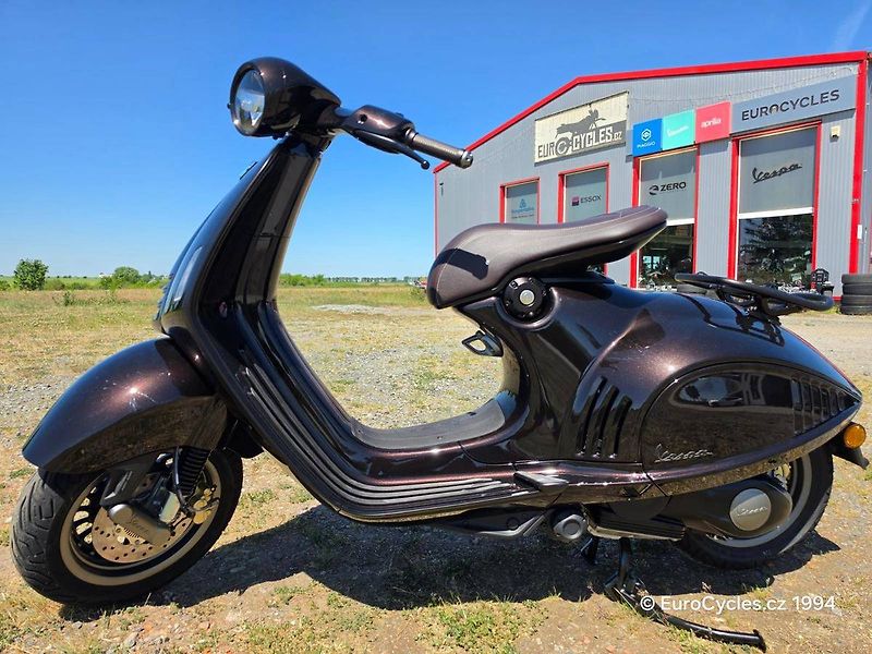 Vespa 946 (2026) 946 Horse - fotka 6 z 17