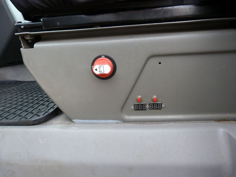 Volkswagen Multivan 2,5 TDI Atlantis - fotka 34 z 36