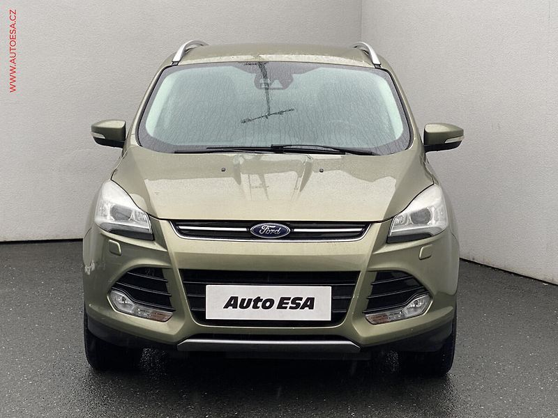 Ford Kuga (2013) 2.0 TDCi 4x4, ČR, Titanium - fotka 2 z 16