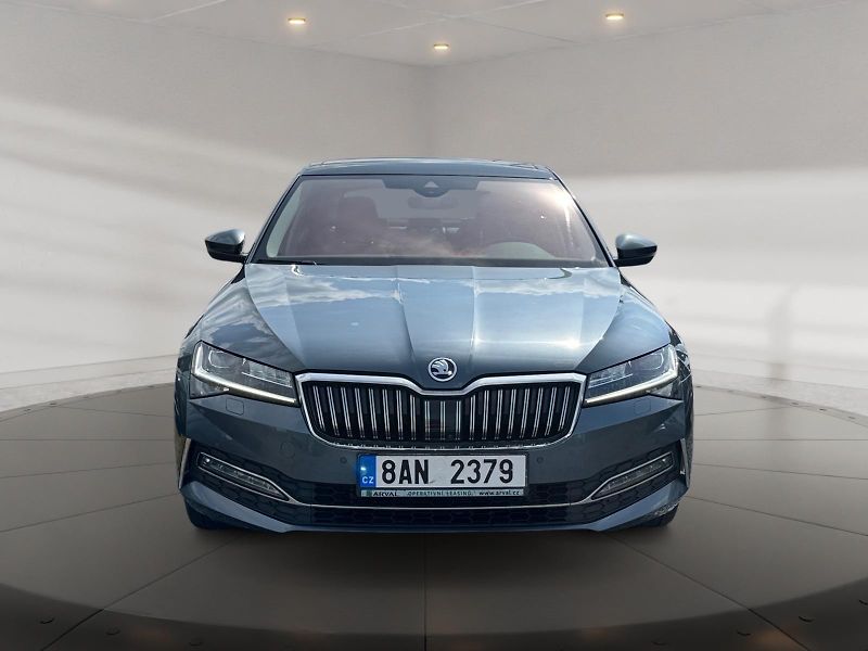 Škoda Superb (2021) L&K 1.5TSI 110kW DSG CZ DPH - fotka 2 z 11