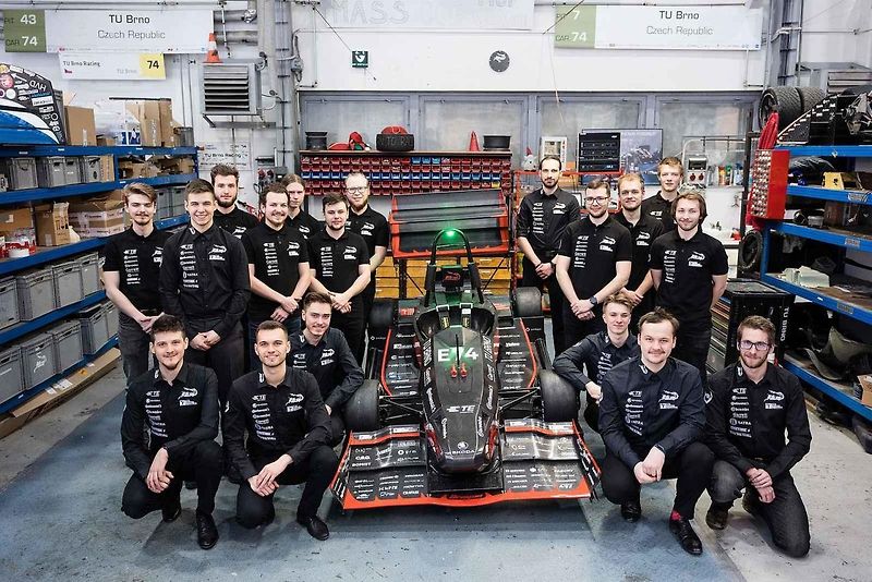 Studentský tým TU Brno Racing je nejlepší mezi českými formulemi. Na snímku Dragon e3.