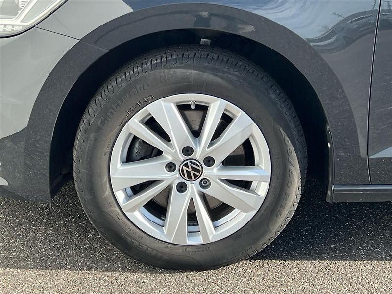 Volkswagen Touran 1,5 TSi 110kW 7DSG COMFORTLINE - fotka 12 z 25