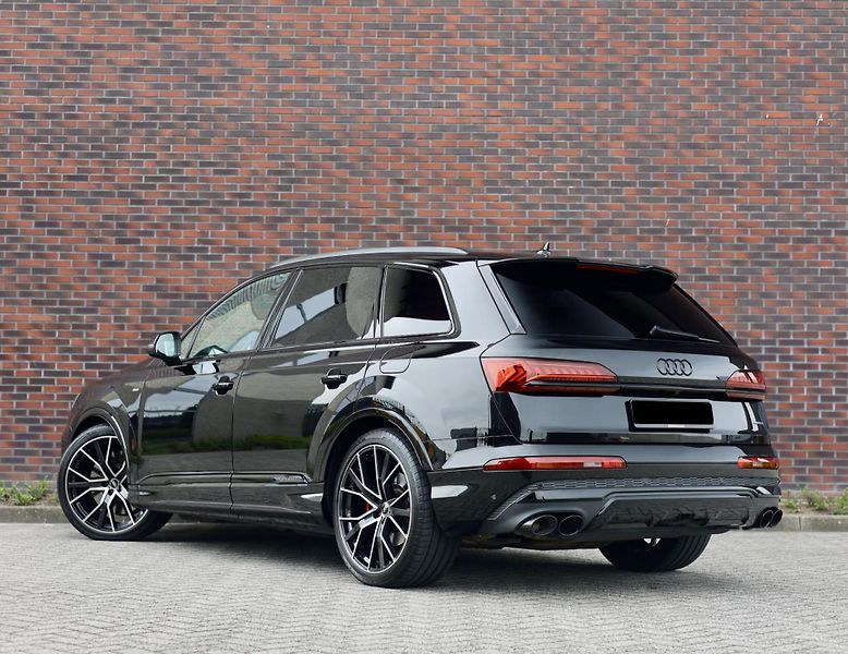 Audi Q7 (2022) 60 TFSIe Quattro Competition - fotka 2 z 42