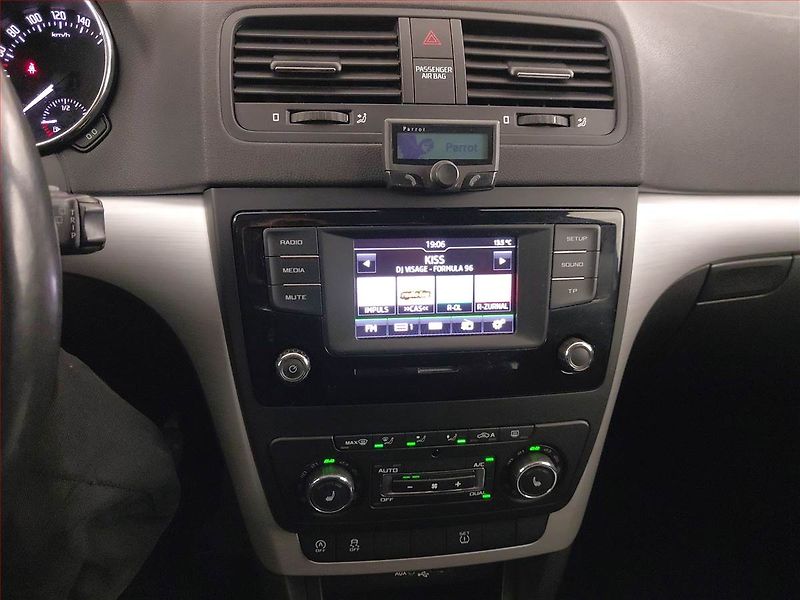 Škoda Yeti (2016) Ambition 2.0 TDI, Serv.kniha - fotka 12 z 15