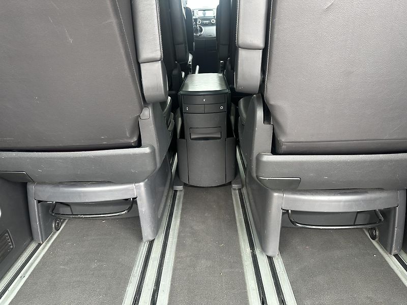 Volkswagen Multivan (2006) 2.5 TDI 128kW - fotka 16 z 19