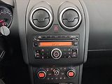 Nissan Qashqai (2010) Acenta 2.0, 4X4, Automat, ČR - náhled 12