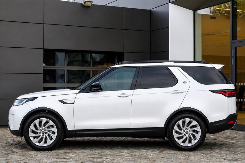 Land Rover Discovery 3,0 D250 S AWD* - fotka 2 z 27