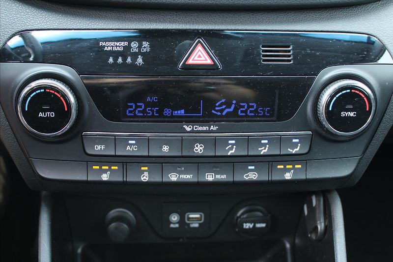 Hyundai Tucson 1.7 CRDI 104kW DCT STYLE ČR - fotka 20 z 24