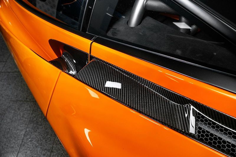 McLaren 765LT LIFT/B&W/MSO/CARBON/BREAKS - fotka 11 z 40