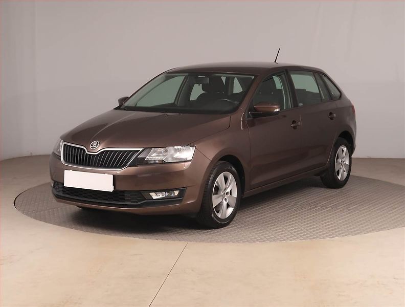 Škoda Rapid (2018) Spaceback 1.0 TSI - fotka 2 z 15