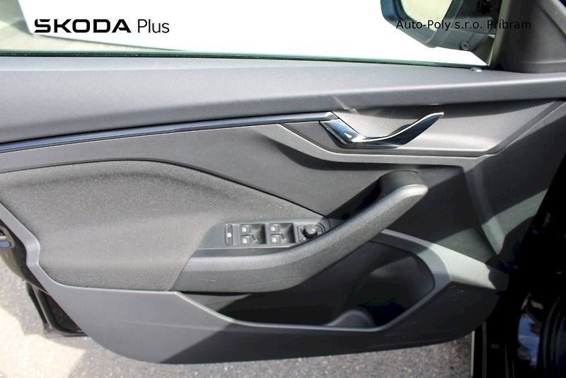 Škoda Scala (2025) Selection 1.0TSI / 85kW 6°MP - fotka 9 z 24