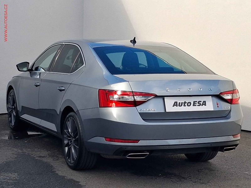 Škoda Superb (2019) 2.0 TSi 4x4, 2.maj,ČR, DSG - fotka 6 z 22