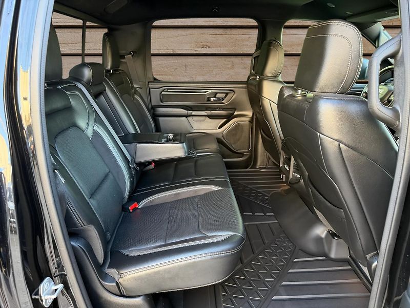 Dodge RAM (2022) +HEMI+GT/SPORT+INDIVIDUAL+ - fotka 11 z 29