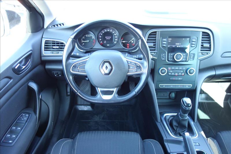 Renault Mégane 1,2 TCe,ČR,SERVIS.KN.,LIMITED. - fotka 18 z 36
