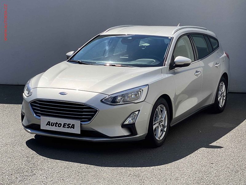 Ford Focus (2018) 1.5 TDCi, AC, navi, park - fotka 3 z 19