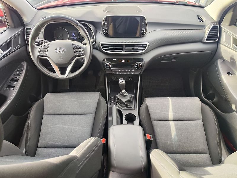 Hyundai Tucson 1.6 CRDI/85kW Traveller - fotka 12 z 32
