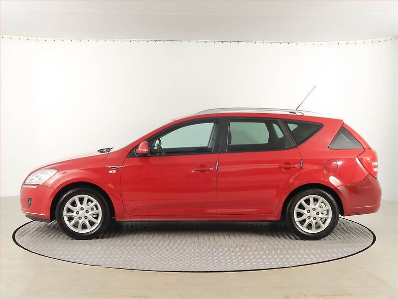 Kia Ceed (2009) 1.6 CVVT, nová STK, udržované - fotka 3 z 16