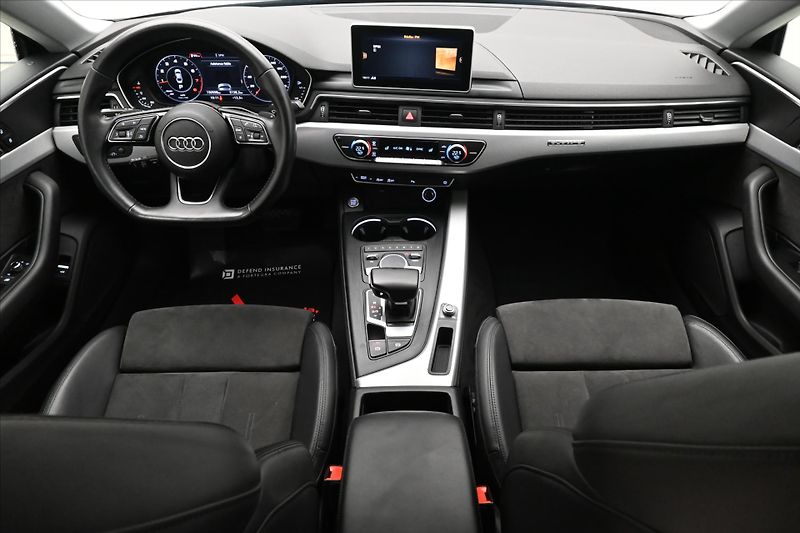 Audi A5 2,0 45TFSI 180kW 4x4 Sportback - fotka 15 z 31