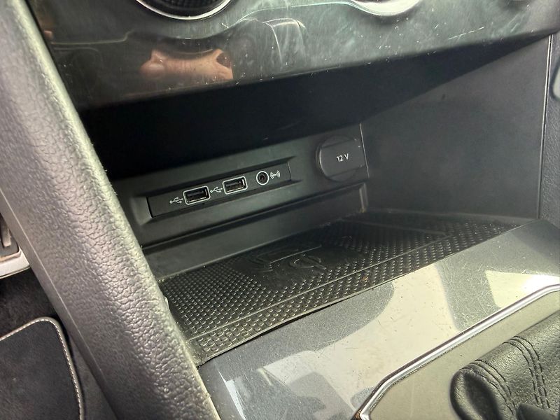Volkswagen Tiguan 2.0TDI 110KW 4x4 DSG NOVÝ MOTO - fotka 15 z 20