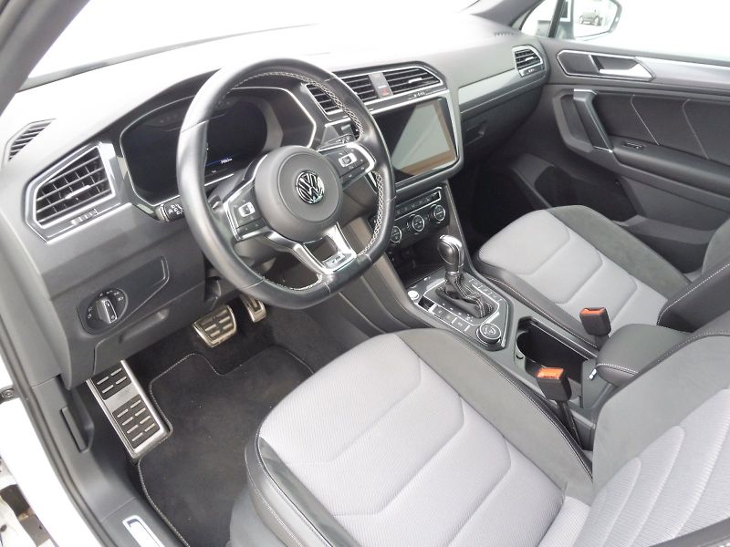 Volkswagen Tiguan (2018) Highline 2,0 TDI 140kW DSG 4MO - fotka 6 z 28