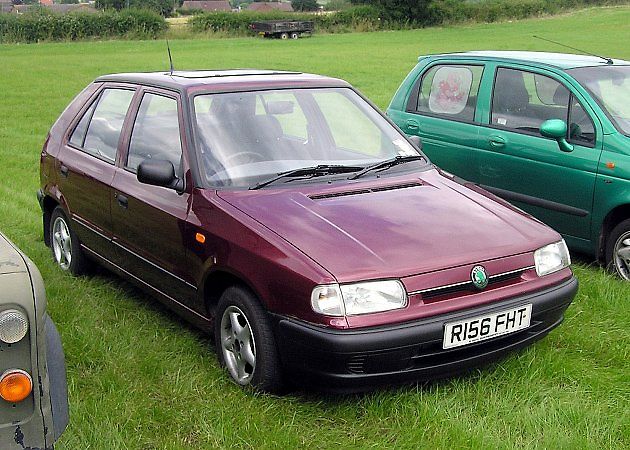 Oblíbené retro vozy jako Škoda Felicia představují typické adepty, u kterých při změně vlastníka reálně hrozí platba ekologické daně., zdroj: Wikimedia (Volné dílo)