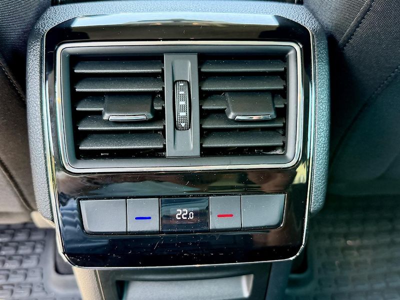 Škoda Superb (2022) 2,0TDi 110kW STYLE DSG TAŽNÉ  - fotka 11 z 20