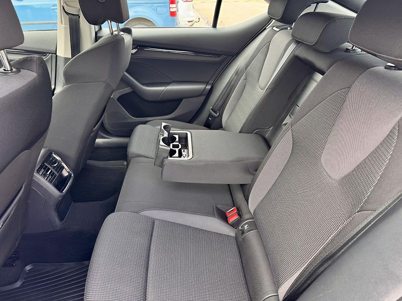 Škoda Octavia (2020) AMBITION 1.5TSI koup. ČR DPH! - fotka 11 z 23