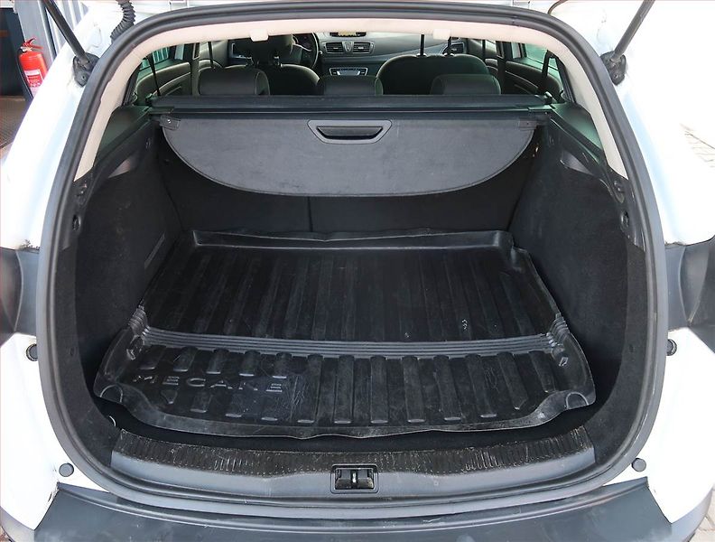 Renault Mégane (2015) 1.5 dCi, Navi, Tempomat - fotka 14 z 20