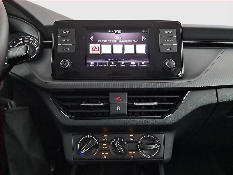 Škoda Kamiq (2023) Ambition 1.0 TSI - fotka 12 z 17